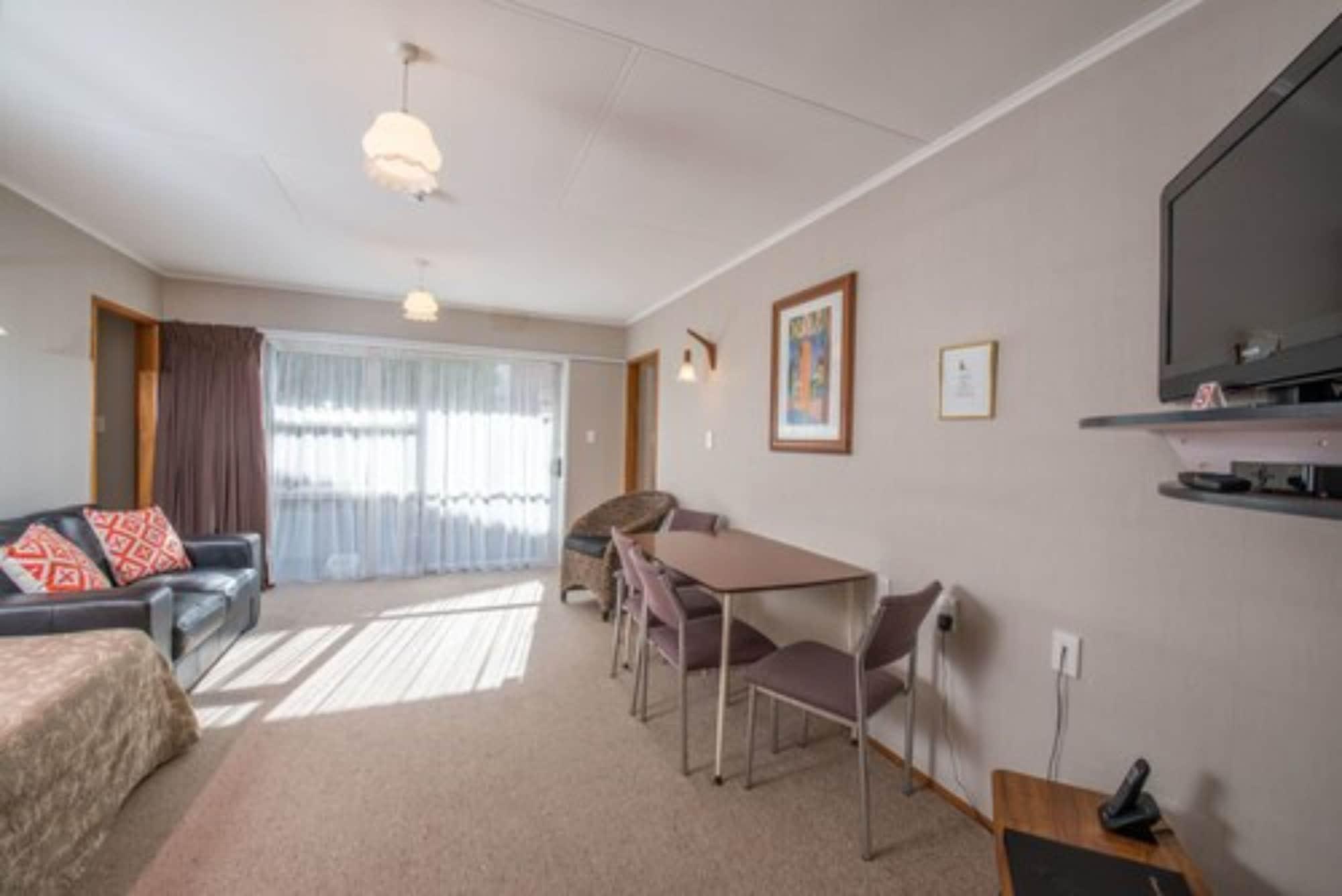Amber Court Motel New Plymouth Dış mekan fotoğraf