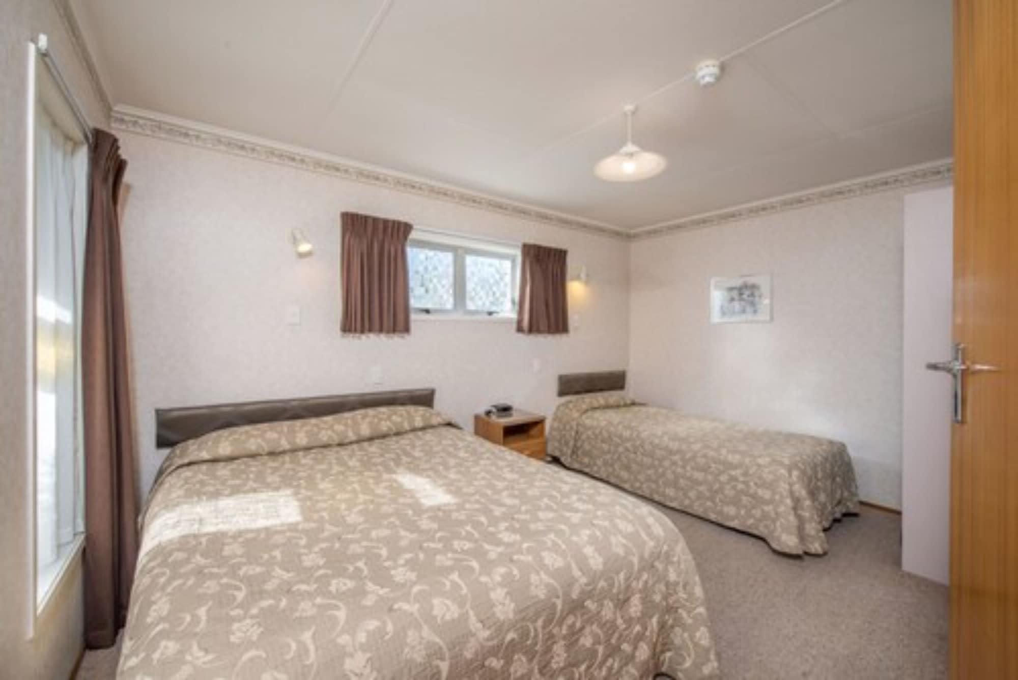 Amber Court Motel New Plymouth Dış mekan fotoğraf