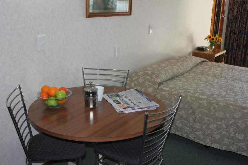 Amber Court Motel New Plymouth Dış mekan fotoğraf